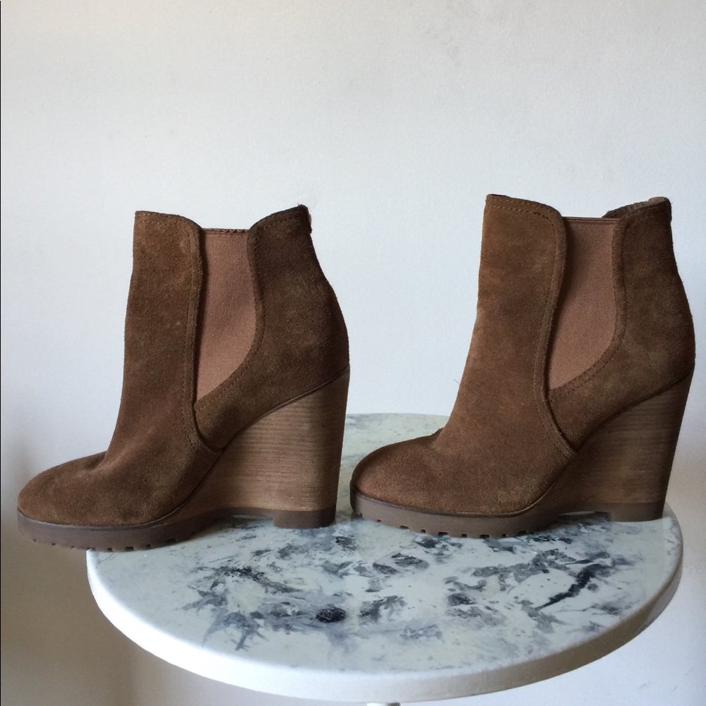 Ankle boots